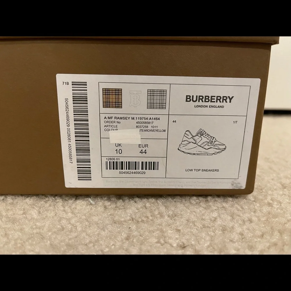 Burberry Vintage Check Velcro Strap Sneakers - Picture 13 of 15